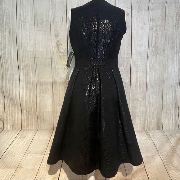 EVA MENDES NY&Co Little black dress Size 6 NWT floral pockets scoop neck - Picture 2 of 13